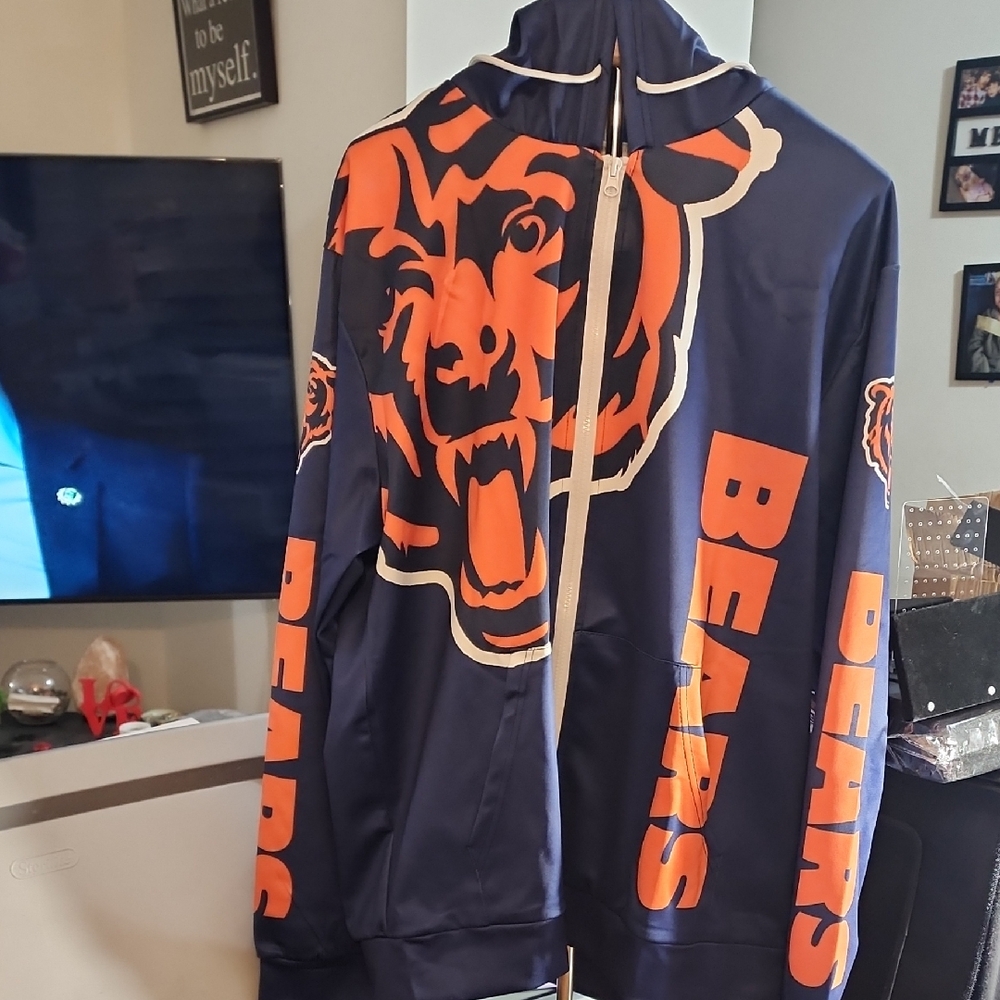 Size XL Local Chic-Ago Be-Ars Zip Up Hoodie, Game Day. Knitted Fabric, Pocket